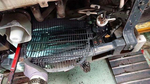 市場 電動ファンモーター 純正番号：92122-VW000 CFM-N1 キャラバン QGE25 コンデンサーファンモーター